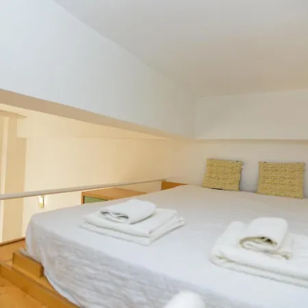 Cozy Studio 4 Min Walk To The Acropolis Hil Appartement