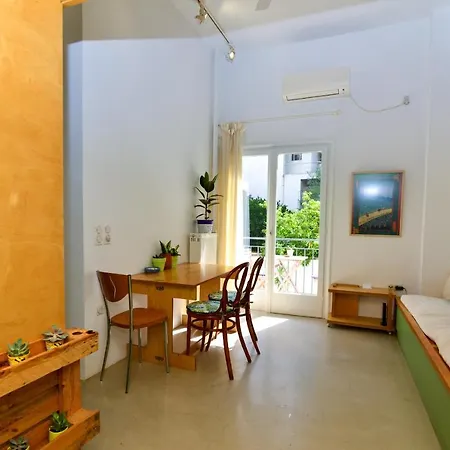Cozy Studio 4 Min Walk To The Acropolis Hil